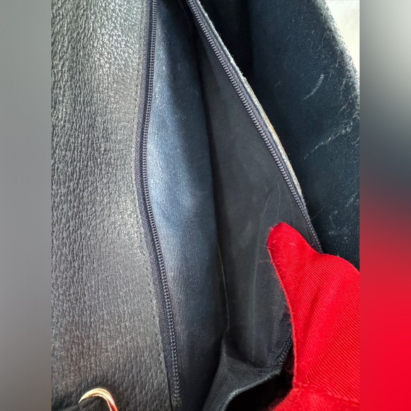 Gucci Vintage Monogram Crossbody - Picture 6 of 13